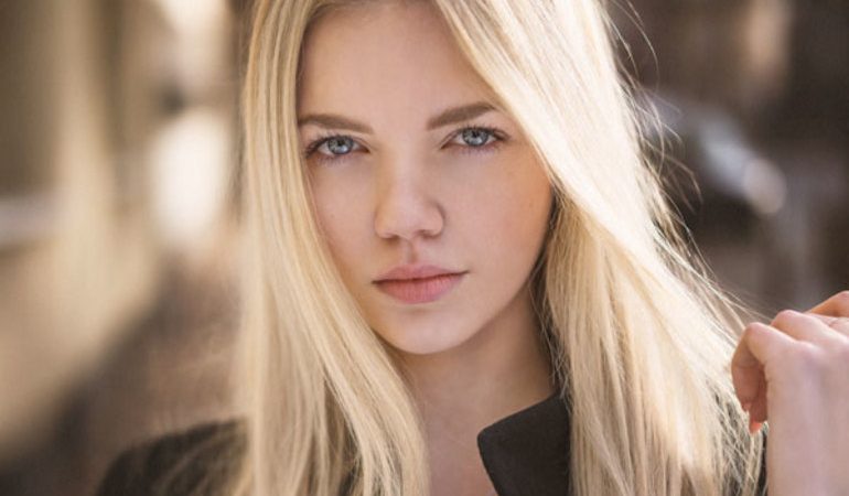 Блондинка сонники: до чого може приснитися білява дівчина