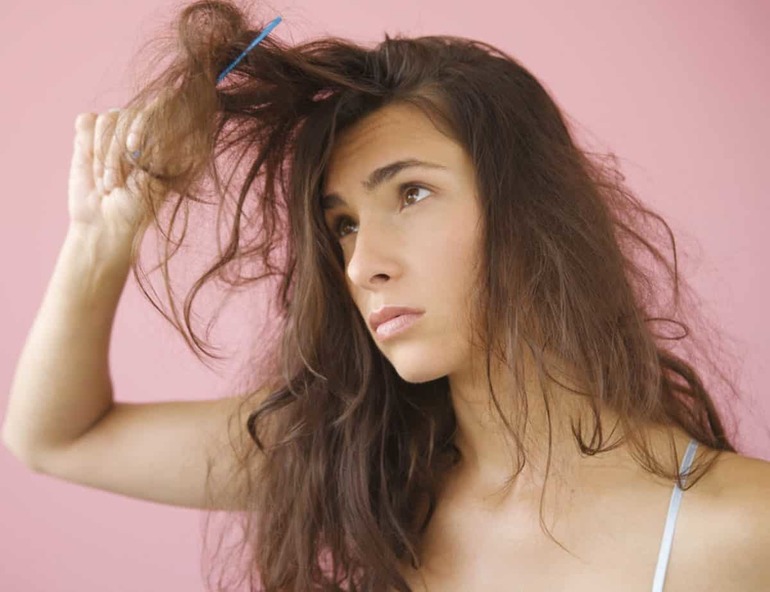 Брудні волосся: до чого сняться, тлумачення різних сонників