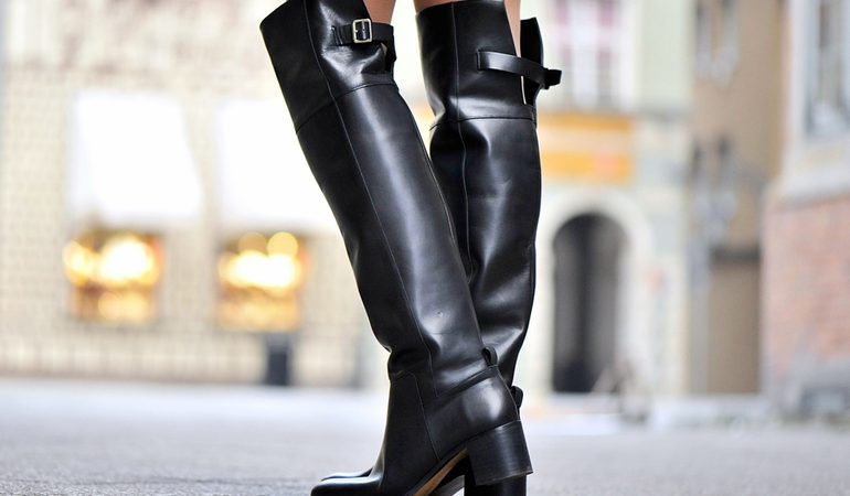 Чоботи по соннику: тлумачення для жінки і чоловіки, що означає приміряти взуття