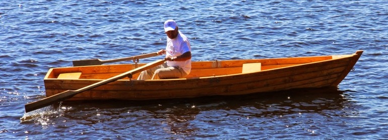До чого сниться човен: дерев’яна і гумова, на суші і на річці по сонникам Міллера і Наталії Степанової