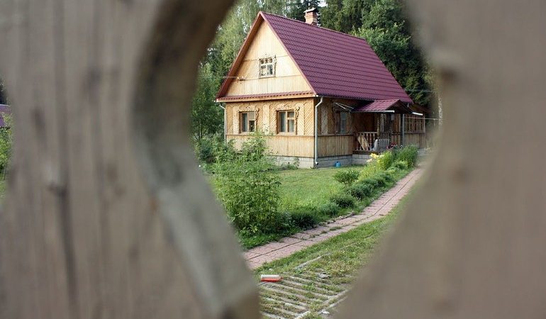 До чого сниться чужий будинок: що значить бачити незнайоме житло, трактування за популярним сонникам