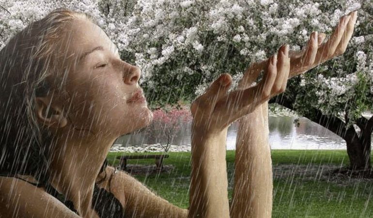 До чого сниться дощ: тлумачення найпопулярніших сонників, що означає промокнути до нитки під сні