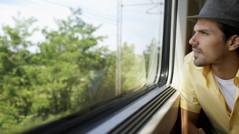 До чого сниться поїздка на поїзді: тлумачення для жінки, їхати з дитиною в сні