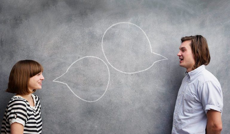 До чого сниться розмова: значення сну в популярних сонниках