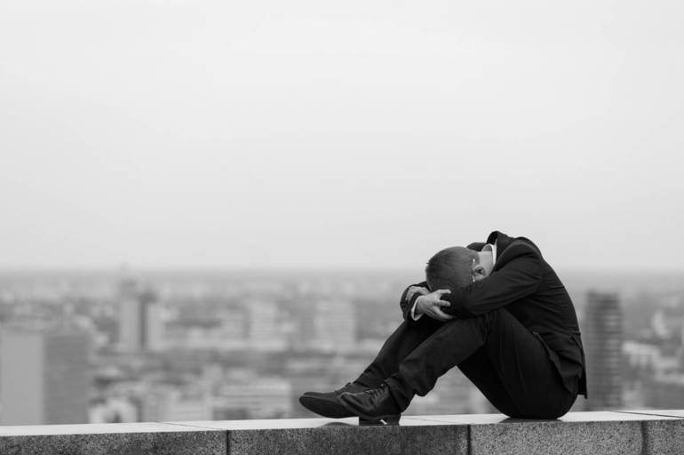 До чого сниться самогубство: значення снів про суїцид і його спроби тлумачення за різними сонникам