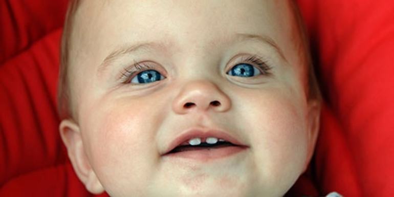 До чого сниться, що у дитини зуби вилізли: значення сну, в якому довелося прорізатися першим дитячим різців