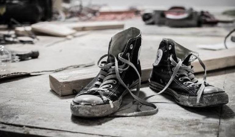 До чого сниться стара взуття: тлумачення сну по різним сонникам