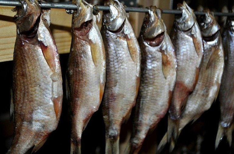 До чого сниться в’ялена або солона риба: тлумачення з різних сонників, сон жінки і чоловіки