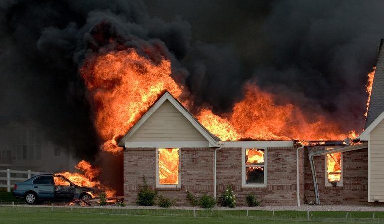 До чого сниться вогонь: бачити розбурхане полум’я, розпалювати уві сні багаття, побачити пожежу