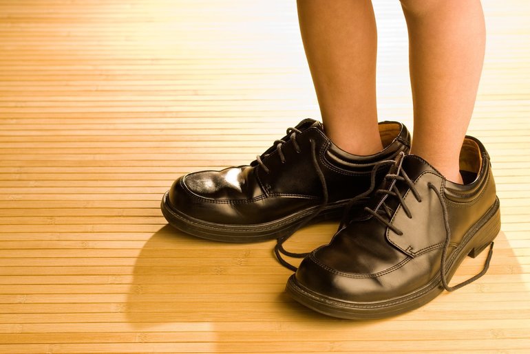 До чого сниться взуття: тлумачення снів з новими і старими, великими і маленькими черевиками і туфлями