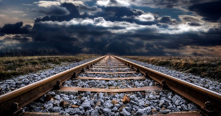 До чого сниться залізниця: тлумачення по сонникам, значення снів з поїздом і рейками