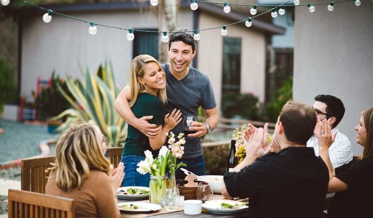 До чого сниться знайомство з батьками хлопця: тлумачення за сонниками, значення деталей
