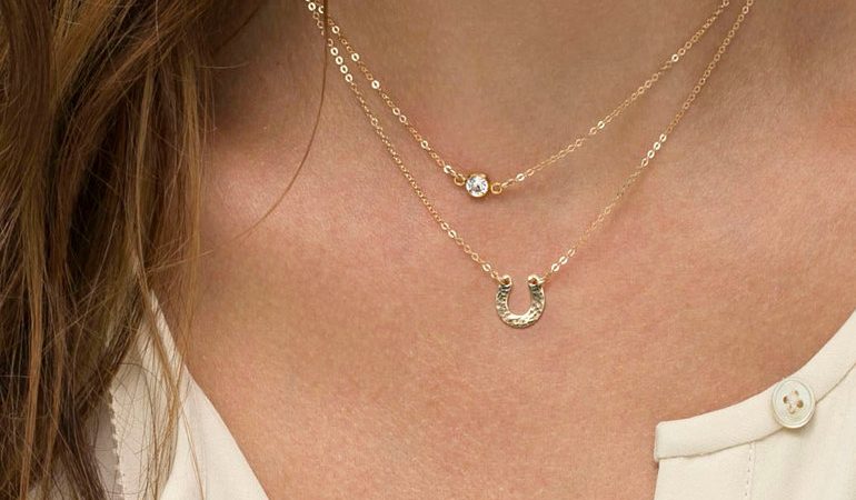 До чого сниться золотий ланцюжок: тлумачення Міллера і ісламського сонника, значення медальйон у вигляді хрестика