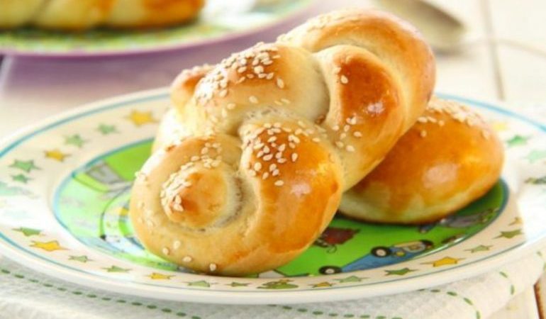 До чого сняться булочки: що означає купувати, піч або є булку по соннику