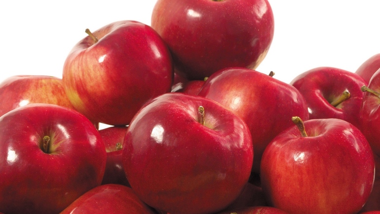 До чого сняться червоні яблука: тлумачення сонників, дії сплячого, значення для жінок і чоловіків