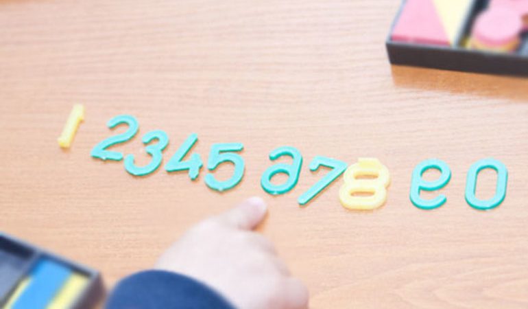 До чого сняться цифри: що вони означають згідно нумерології, тлумачення Міллера, Хассе та інших сонників