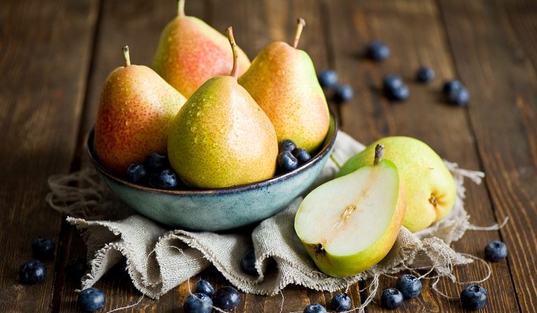 До чого сняться фрукти: що означає бачити, збирати, купувати в сні солодкі плоди у різних сонники