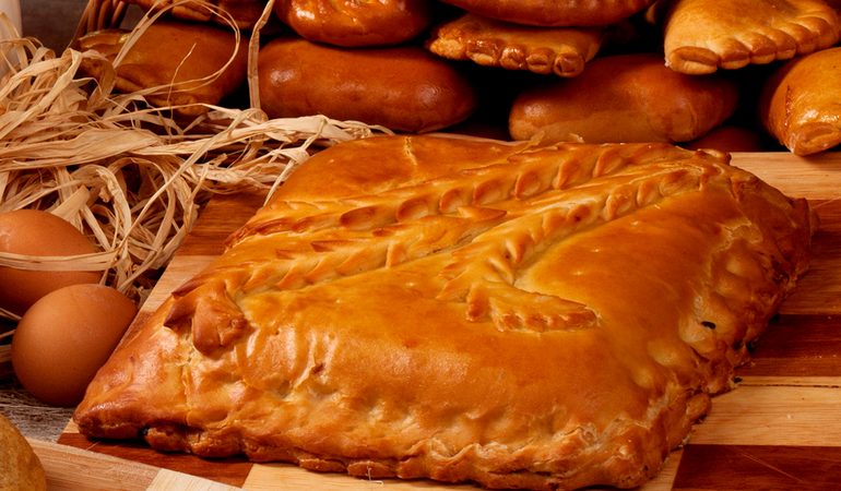 До чого сняться пироги: бачити, пекти, рибні і м’ясні, тлумачення за різними сонникам