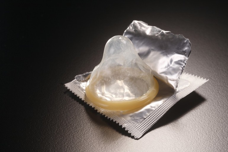 До чого сняться презервативи: використані, нові або у пачках, тлумачення по сонникам