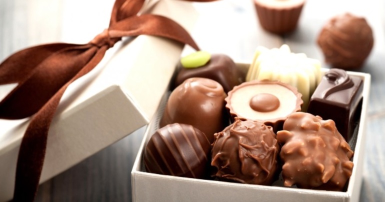 До чого сняться шоколадні цукерки: що означає їсти солодощі або купувати красиву коробку по соннику