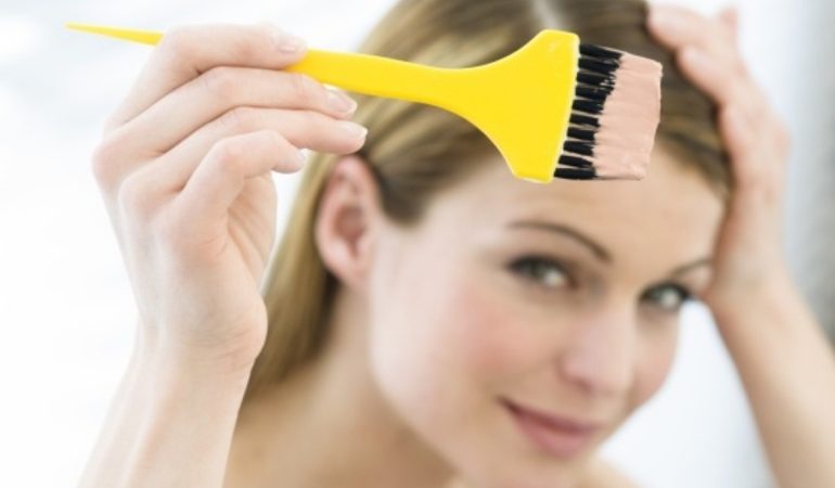 Фарбувати волосся у сні: значення фарбування в натуральні і незвичайні кольори у відомих сонники