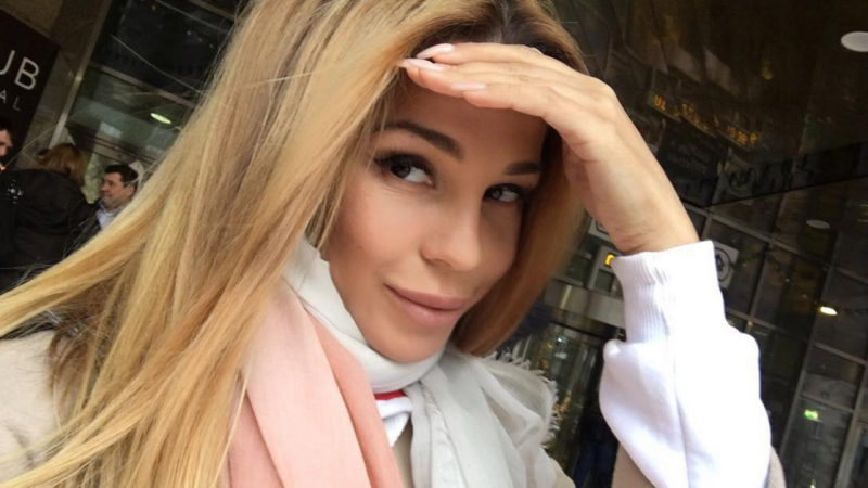 Катерина Колісниченко чекає первістка від свого таємничого обранця.