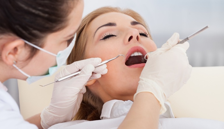 Лікувати зуби в сні: встановлення пломб у стоматолога без крові, значення по сонникам