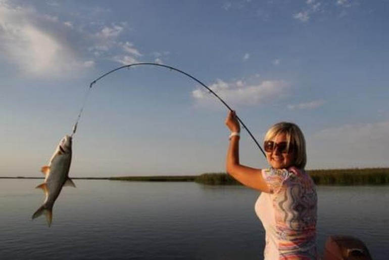 Ловити рибу мережею уві сні: до чого сниться значення для чоловіків і жінок
