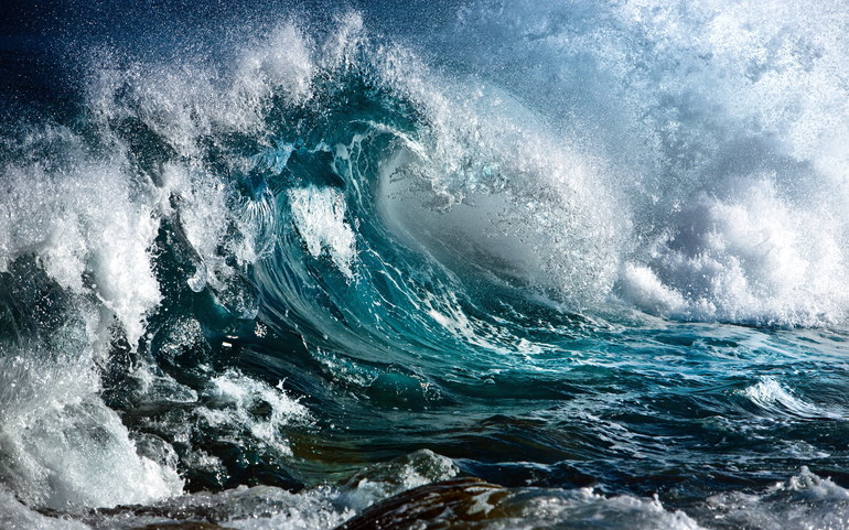 Море з хвилями по соннику: до чого сниться бачити бурхливу, спокійну, чисту або каламутну воду