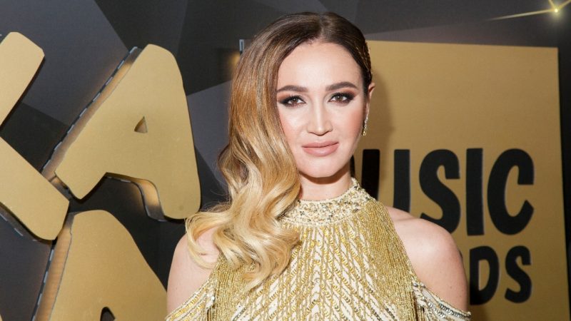 Олександр Васильєв розкритикував зірок російського шоу-бізнесу за вбрання на премії “Спека Music Awards – 2019”