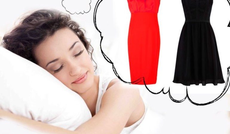 Приміряти одяг у сні: до чого сниться приміряти одяг у магазині, надягати нові або чужі речі