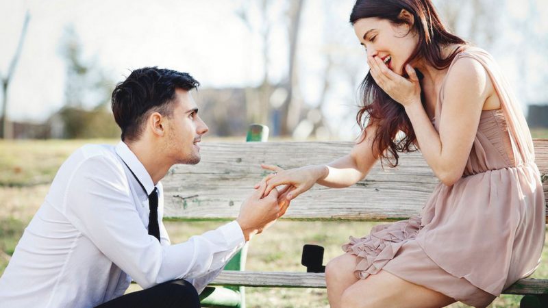 Розбираємо сон: до чого сниться пропозиція вийти заміж