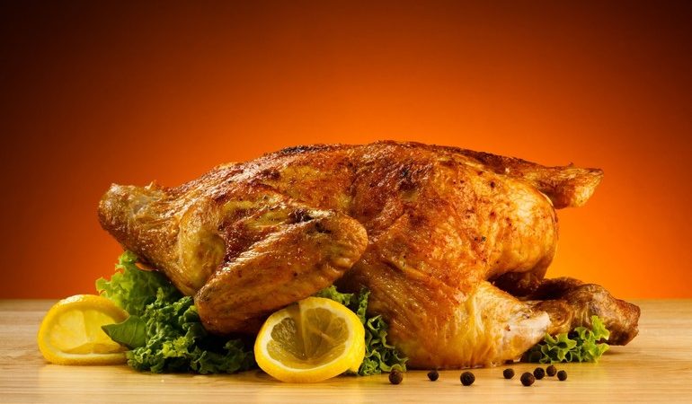 Сон, де сниться смажена курка на грилі або сковороді: тлумачення з відомим сонникам для чоловіків і жінок