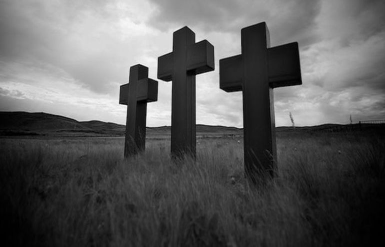 Сон про пам’ятник на кладовищі: сонник Міллера та інші про надгробних монументах, що значить бачити їх