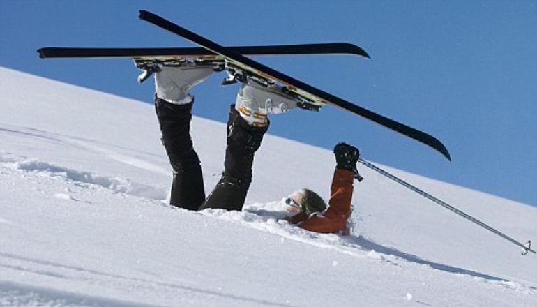 Сонник про лижі: до чого сниться катання по снігу, що значить бачити спортивний інвентар різних кольорів