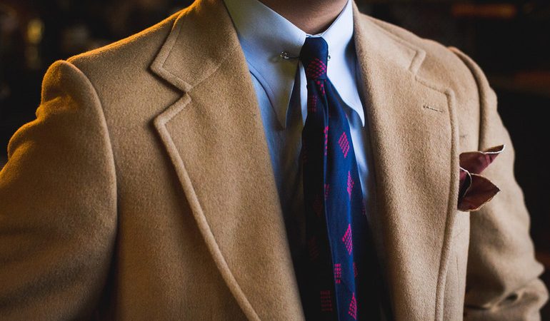 Сонник про піджаку: трактування сонників в залежності від кольору, фасону і інших деталей сну