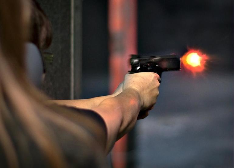 Стріляти у сні: тлумачення сонника про стрілянину з рушниці, гвинтівки та іншої зброї