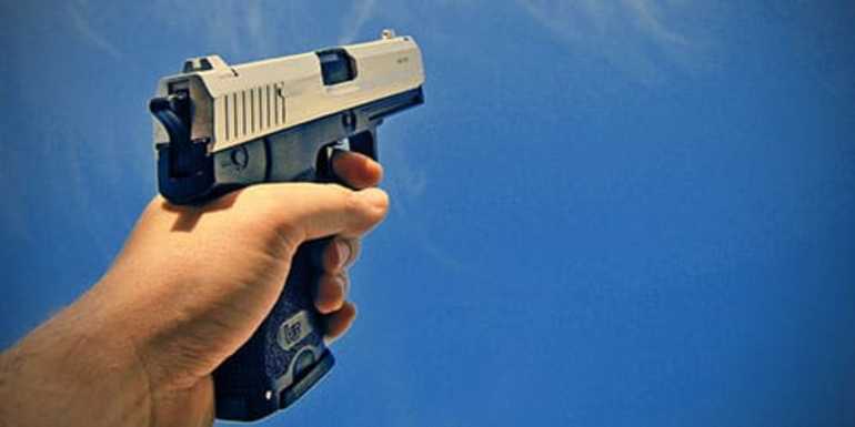 Стріляти у сні: тлумачення сонника про стрілянину з рушниці, гвинтівки та іншої зброї
