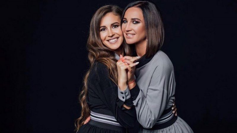 Сварки сестер Бузовых: замість того, щоб підтримати сестру, Ольга Бузова полетіла відпочивати.