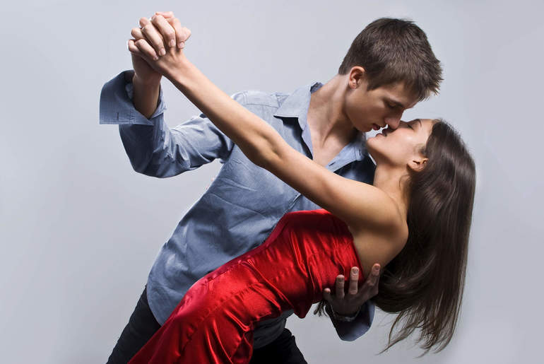 Танцювати по соннику: повільний танець, з коханою, незнайомим і колишнім чоловіком