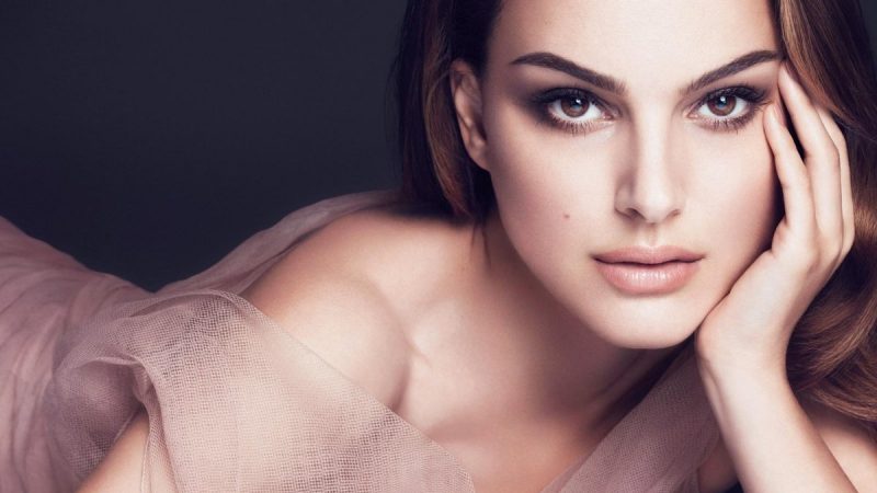 Відомі актриси з науковим ступенем