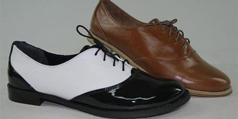 Втратити взуття в сні: обставини бачення, що означає знайти втрачений черевиків або залишитися без кросівок