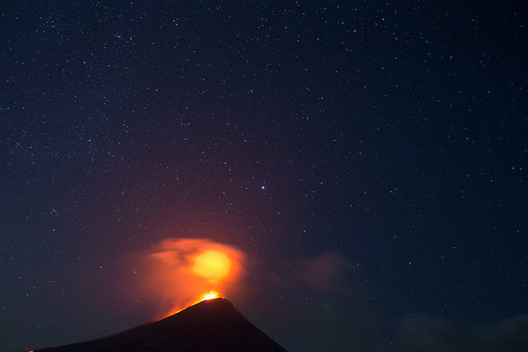 Вулкан по соннику: до чого сниться виверження, бачити розпечену лаву і каменепад