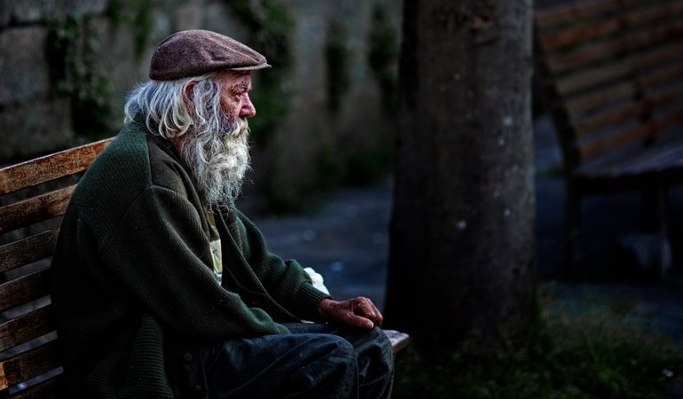 Значення образу старця по сонникам: наснився немічний або активний старець, детальні тлумачення