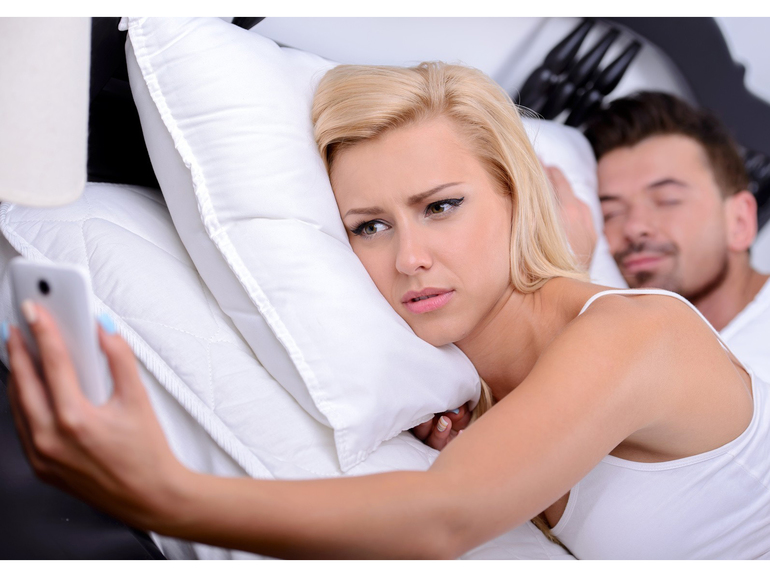 Зрада дружини або чоловіка, чужого людини уві сні, що можна дізнатися з тлумача снів