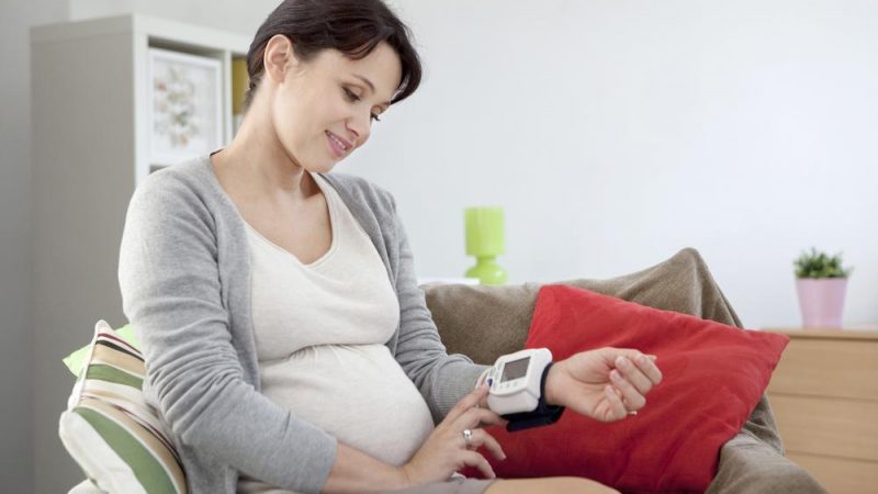 Стрибки артеріального тиску у вагітних: норма чи відхилення