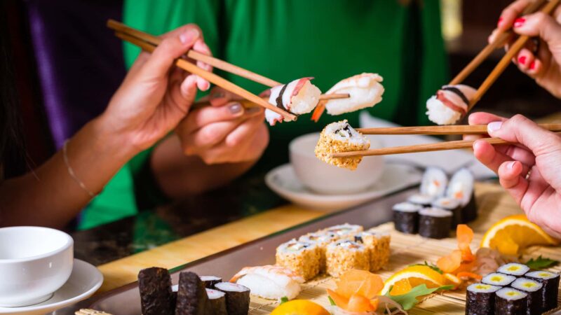 Смачні японські страви від Sushi Easy: доставка Полтавою