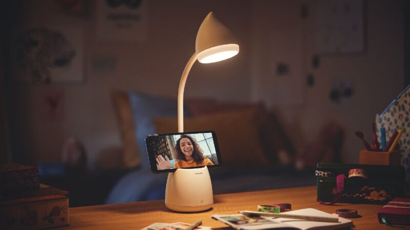 Настільні LED-лампи з акумулятором: огляд переваг та недоліків