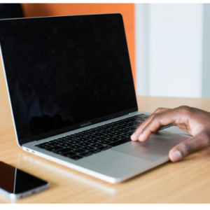 MacBook Pro Apple: ноутбук преміумкласу для роботи, навчання та щоденного життя