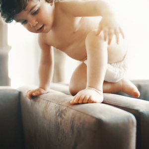 Підгузки Pampers для активного малюка: особливості різних лінійок